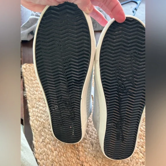 Vintage Havana White and Silver Sneakers with Classic Design light grey 11 - Picture 9 of 16